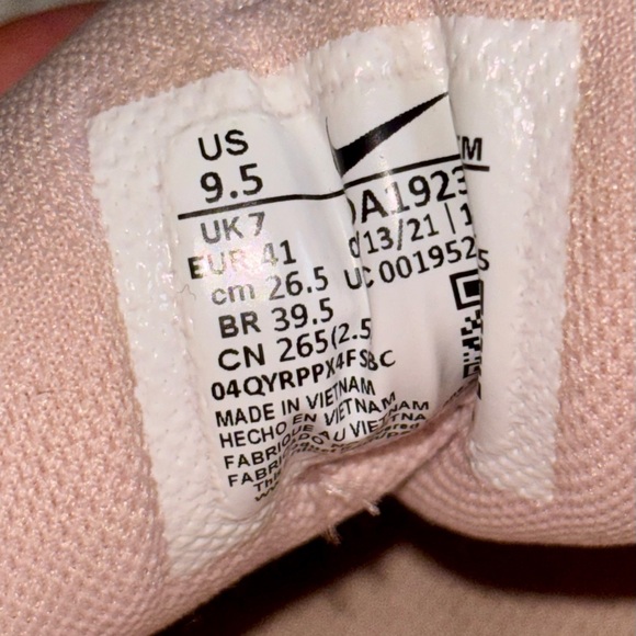 Nike Air Max Womens Shoes (OFFERS ACCEPTED) - Picture 9 of 9